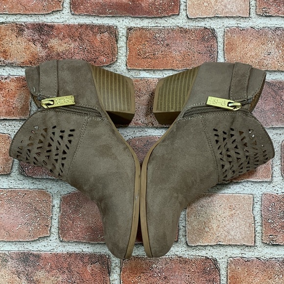 Jessica Simpson Dutton girls booties size 3 - Picture 3 of 9